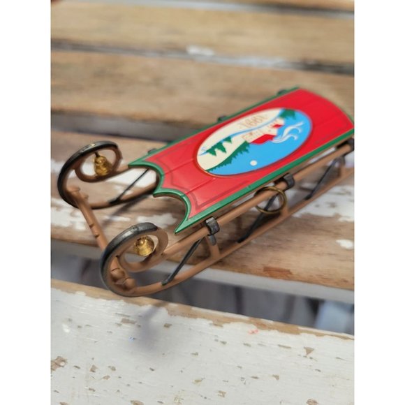 Hallmark old fashioned sled 1991 tournament holiday tree - Picture 4 of 7